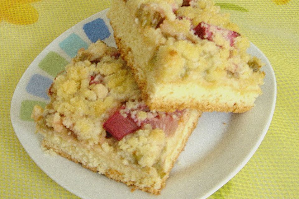 Rhabarberkuchen mit Streusel