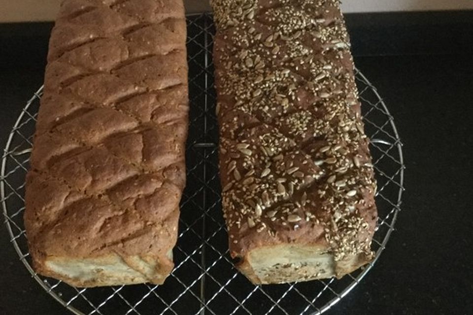 Roggen - Dinkel - Brot