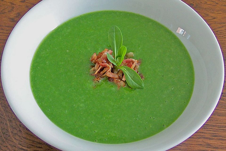 Cremesuppe vom Feldsalat