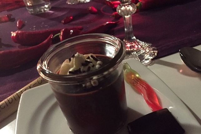 Schoko - Sahne - Dessert mit Chili von KingGT| Chefkoch