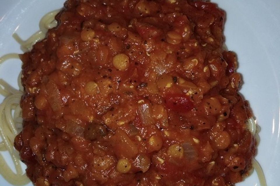 Spaghetti mit Tomaten-Linsen-Sauce