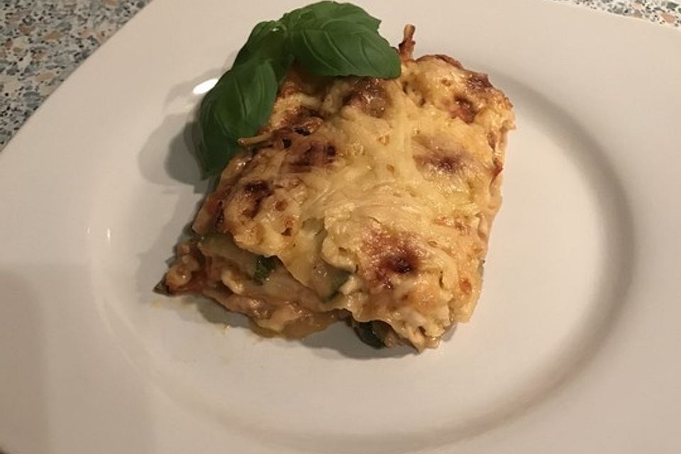 Zucchini-Lasagne ohne Fleisch