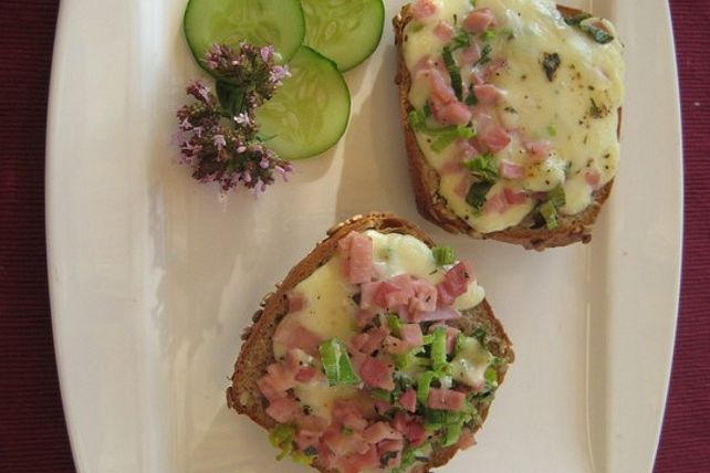 Überbackene Brötchen mit Lauchaufstrich von Thüringenmädel| Chefkoch