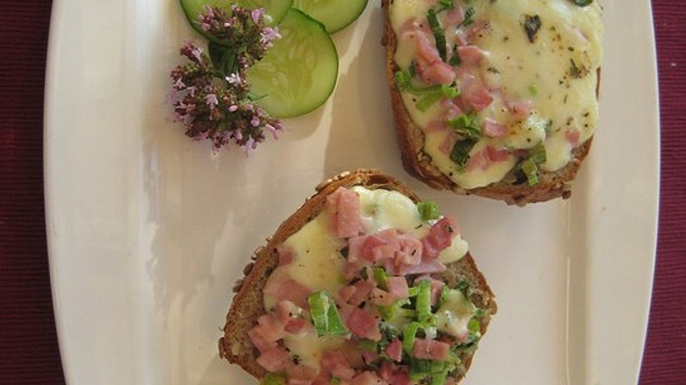 Uberbackene Brotchen Mit Lauchaufstrich Von Thuringenmadel Chefkoch 