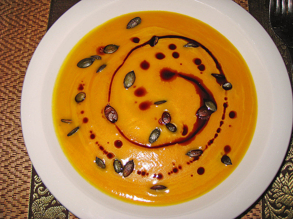 Kürbis-Apfel-Suppe von bilana| Chefkoch
