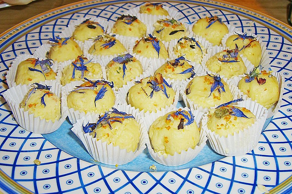 Orangentrüffel mit Lavendel Orangentrüffel mit Lavendel