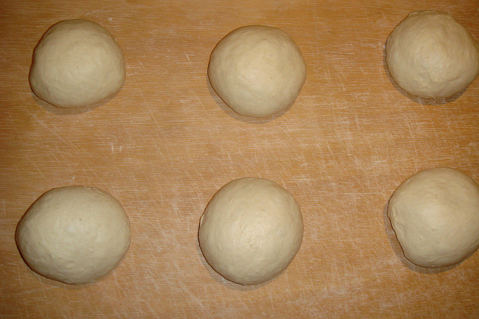 Brot und Brötchen schleifen