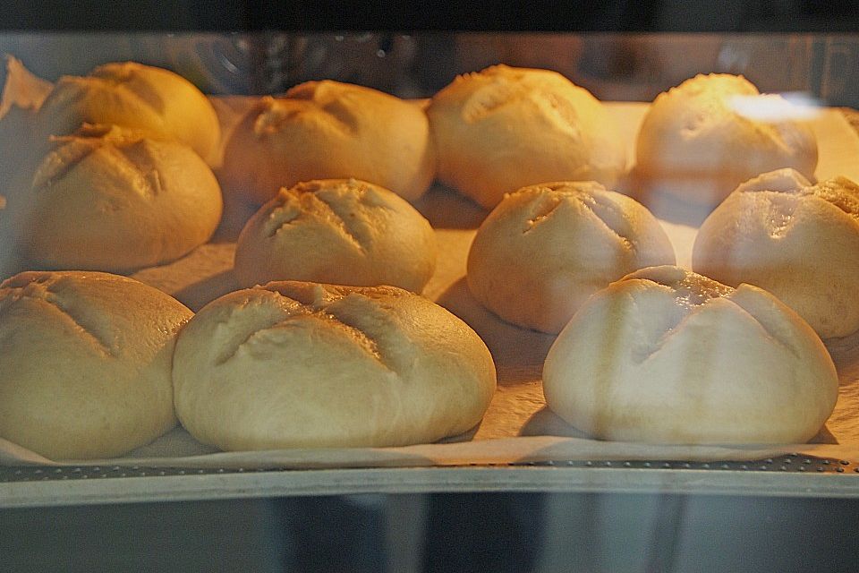 Brot und Brötchen schleifen