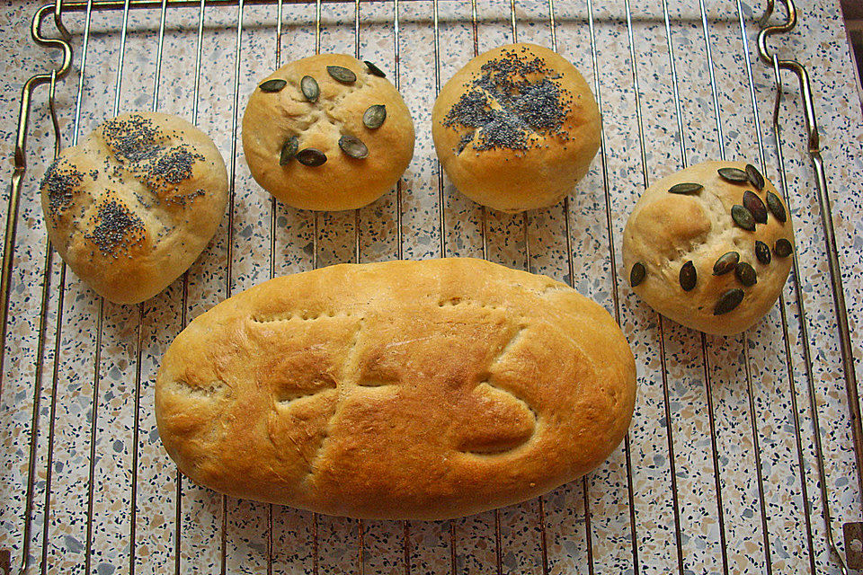 Brot und Brötchen schleifen