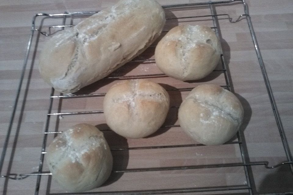 Brot und Brötchen schleifen