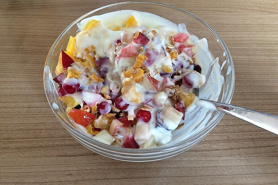 Obstsalat mit Joghurt