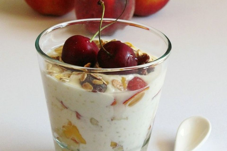 Obstsalat mit Joghurt