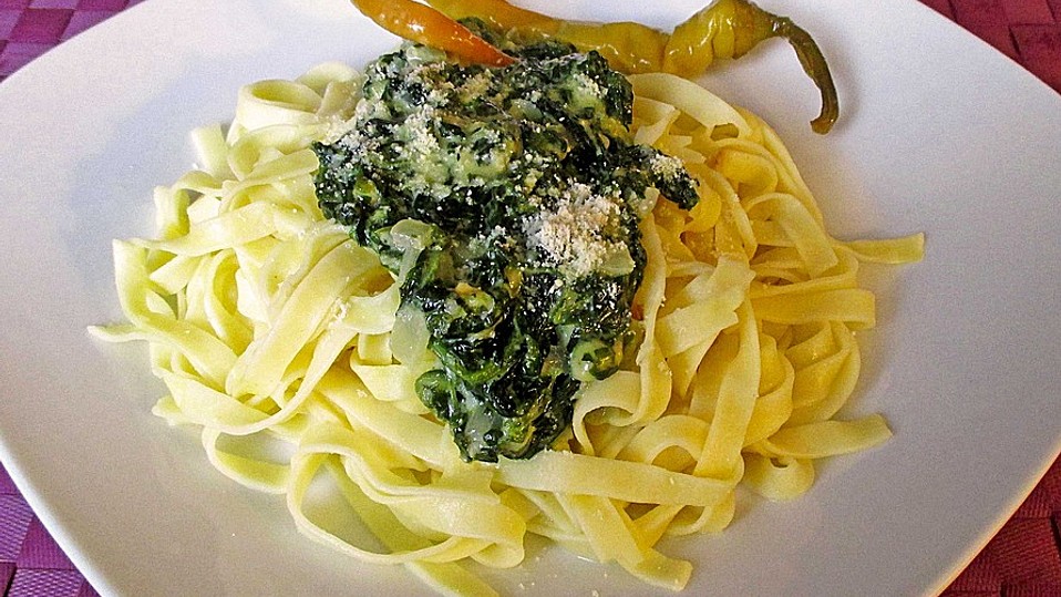 Bandnudeln mit Mangold-Sahne-Sauce von felice1