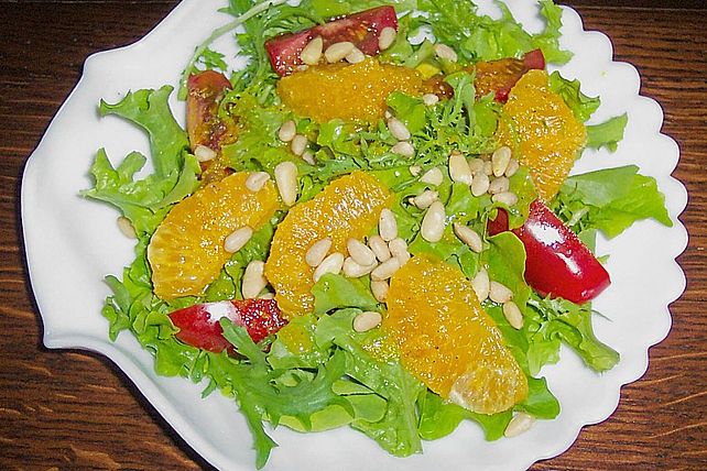 Blattsalat mit Orangendressing von Vinchen| Chefkoch