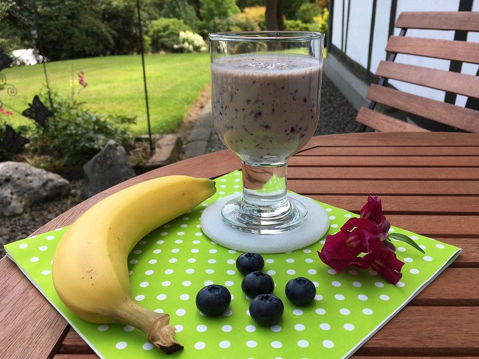 Banane - Blaubeer Smoothie von hermine| Chefkoch