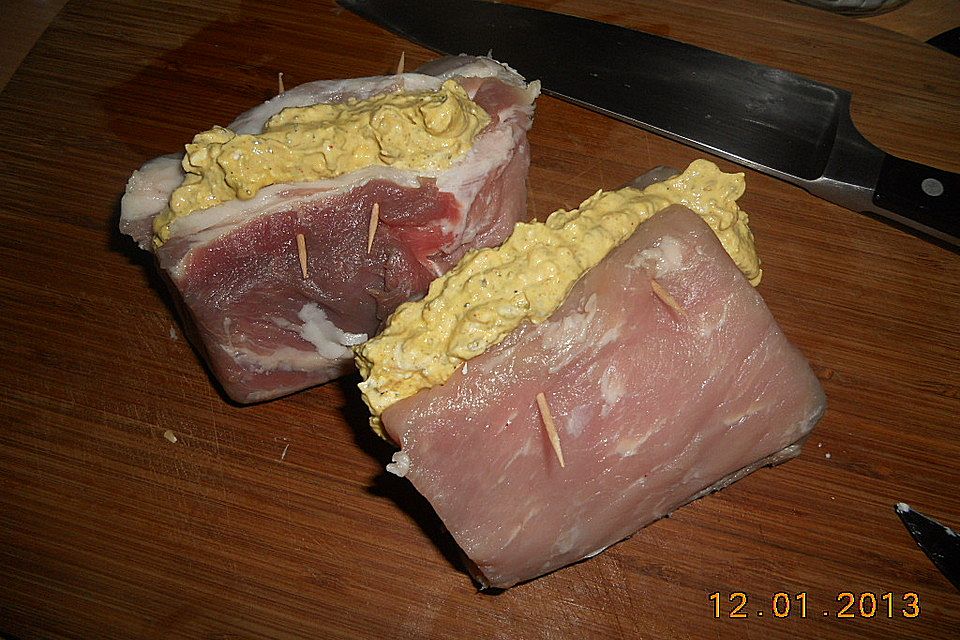 Gefüllte Schweinelachse mit Thymian