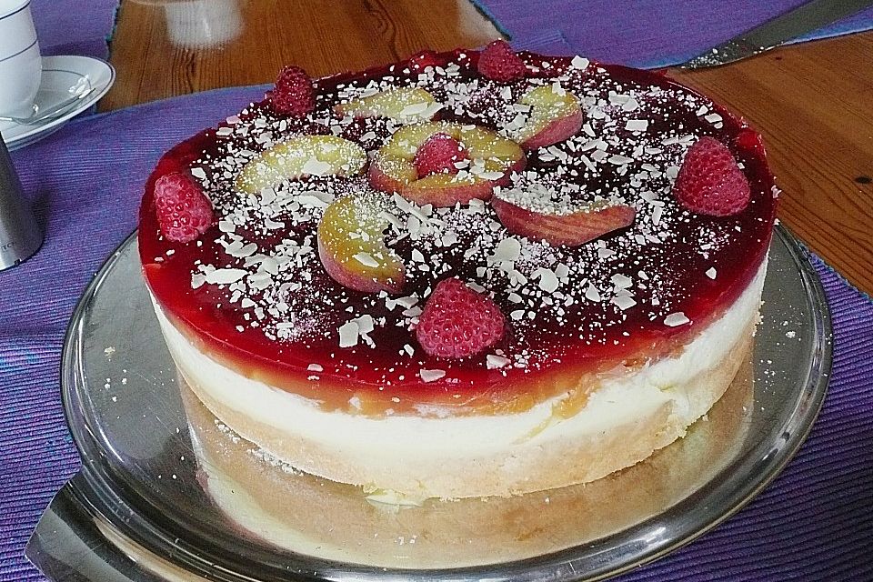 Leichte Pfirsich - Melba - Himbeer -Torte