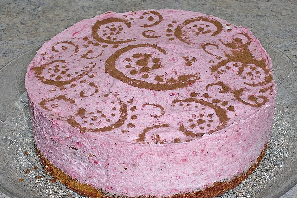 Sahnige Himbeertorte