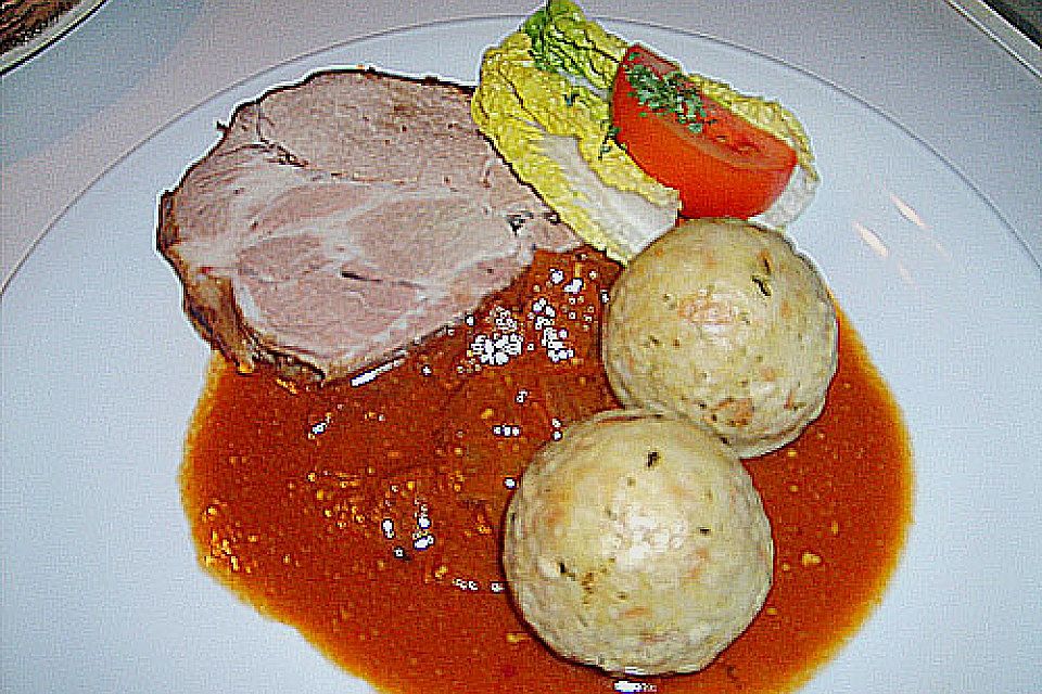 Schweinenackenbraten mit Knochen