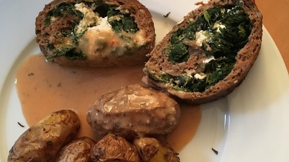 Illes leichte Hackrolle mit Blattspinat und Fetakäse gefüllt von Illepille