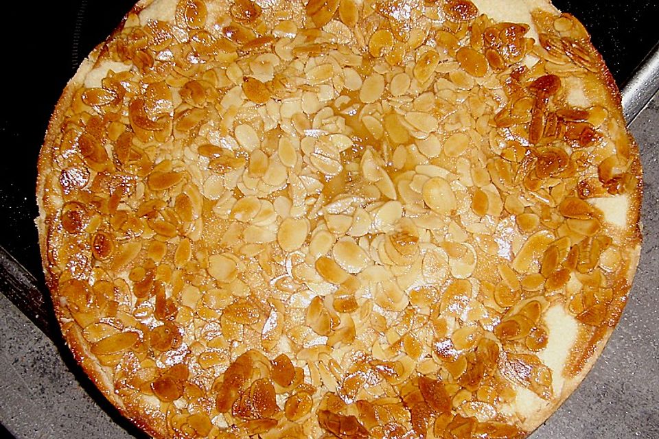 Bienenstich Apple Pie