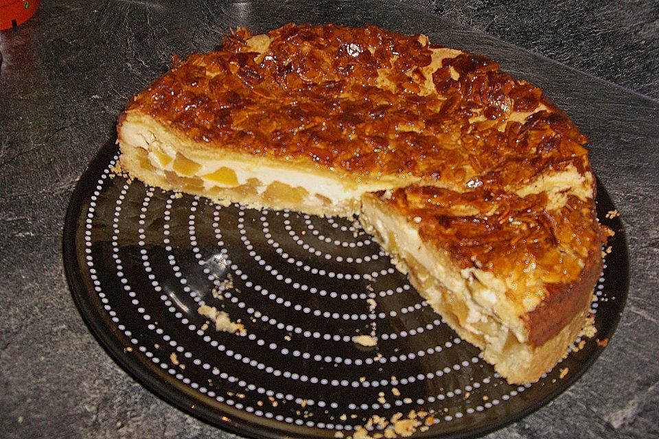 Bienenstich Apple Pie