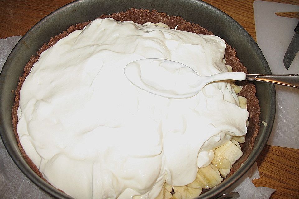 Banana-Caramel-Cream-Cheese-Pie