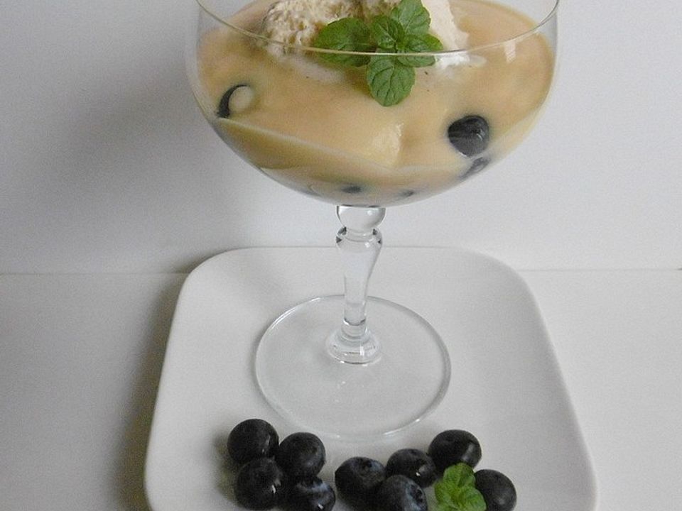 Heidelbeeren mit Grand Marnier - Schaum von blulichblau| Chefkoch