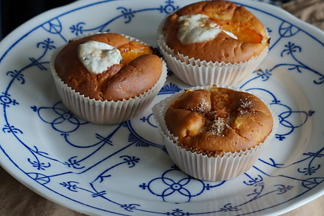 Aprikosen - Joghurt - Muffins von Momo-Maus| Chefkoch Aprikosen - Joghurt - Muffins von Momo-Maus| Chefkoch