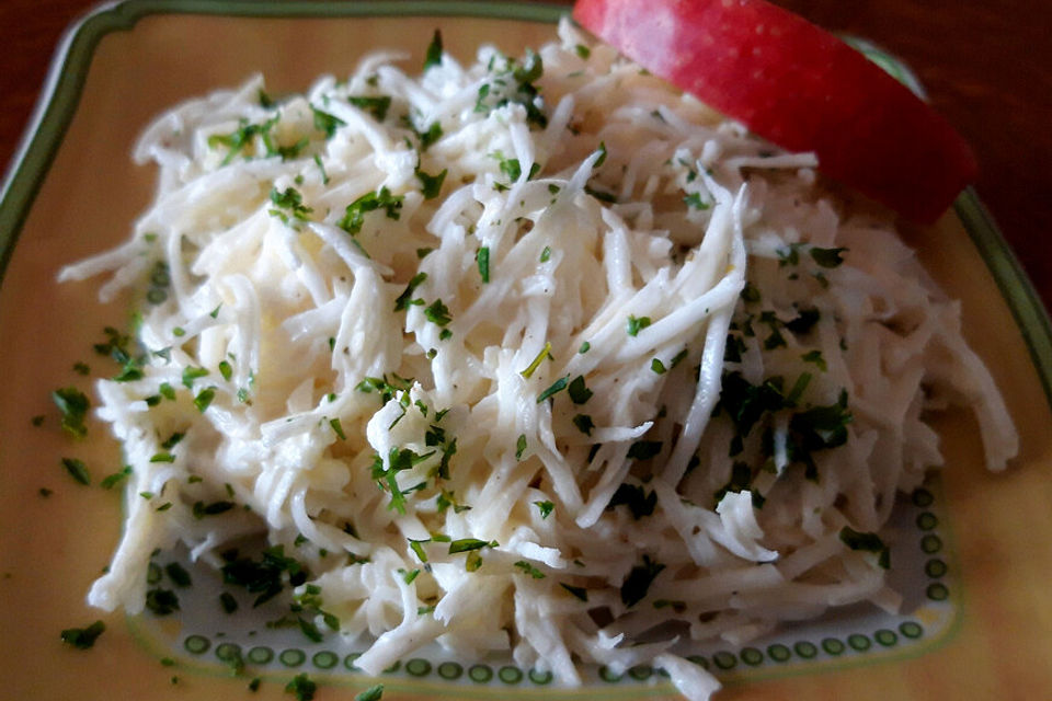 Apfel - Sellerie - Salat