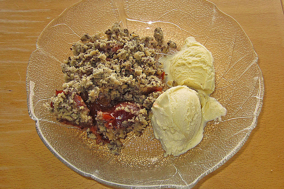 Pflaumen - Crumble mit Schokolade