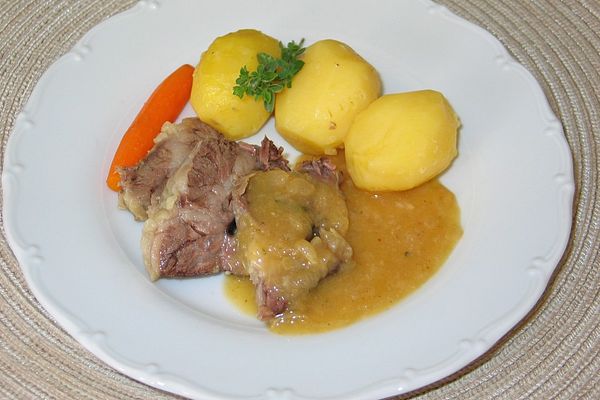 Rindfleisch mit Zwiebelsoße von Lotte-Karotte | Chefkoch