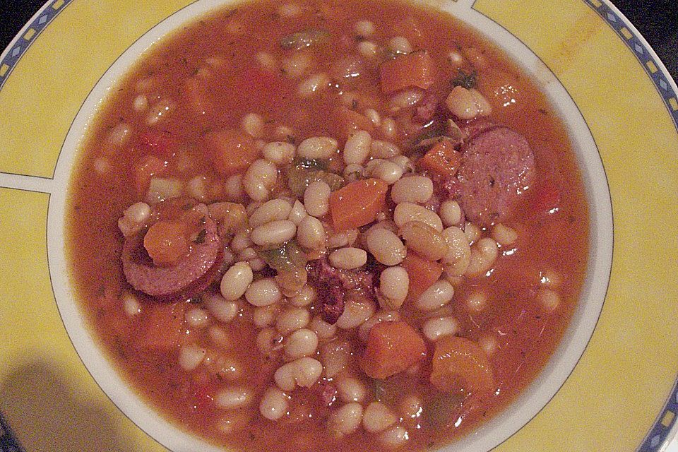 Bohnensuppe mit weißen Bohnen