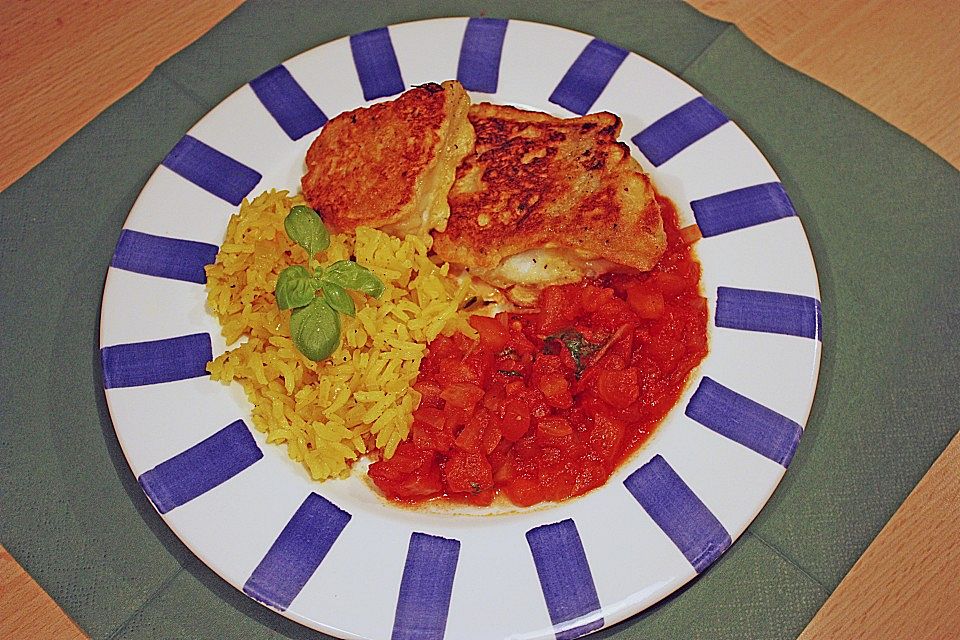 Seelachsfilet in Parmesanhülle mit Tomaten - Basilikum - Soße