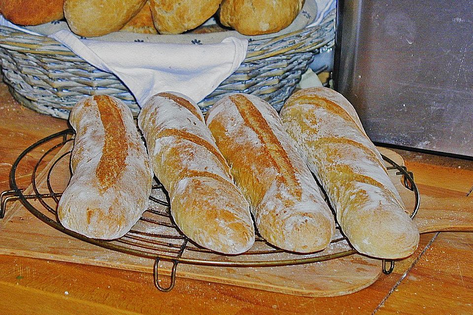 Verbessertes Brötchen oder Baguette Rezept