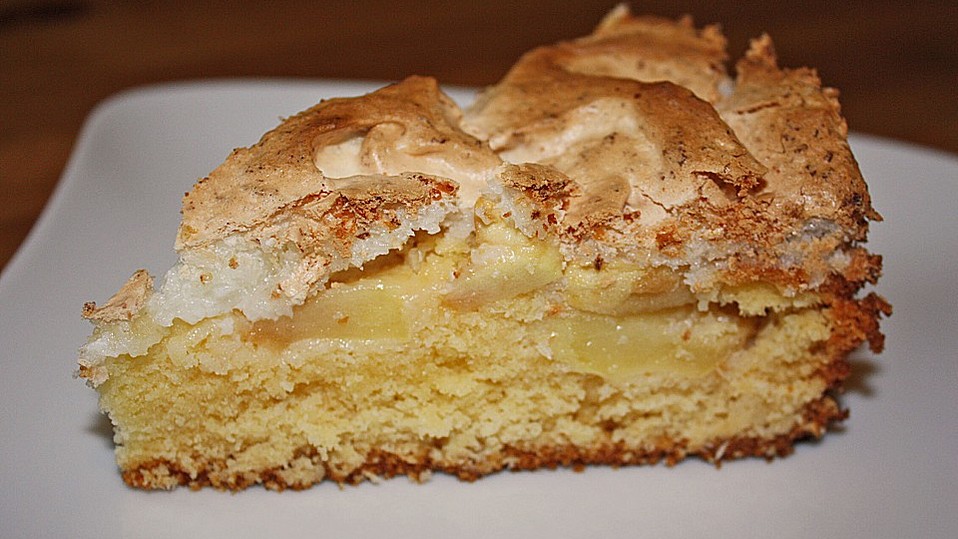 Apfelkuchen mit Kokosbaiser