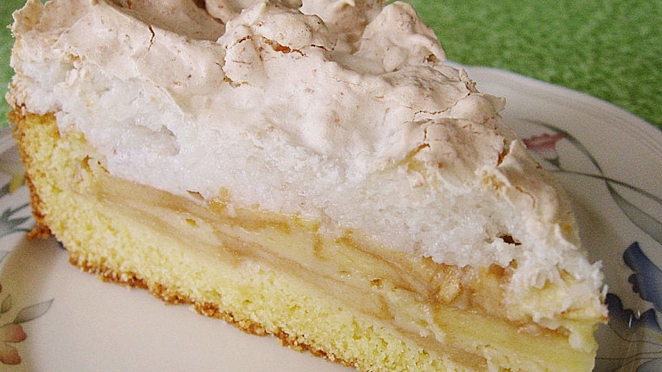 Apfelkuchen mit Kokosbaiser