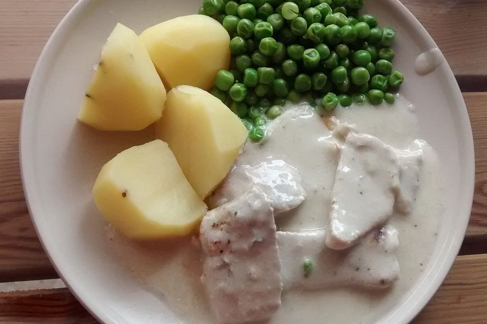 Gorgonzola - Schnitzel - Auflauf mit Brokkoli