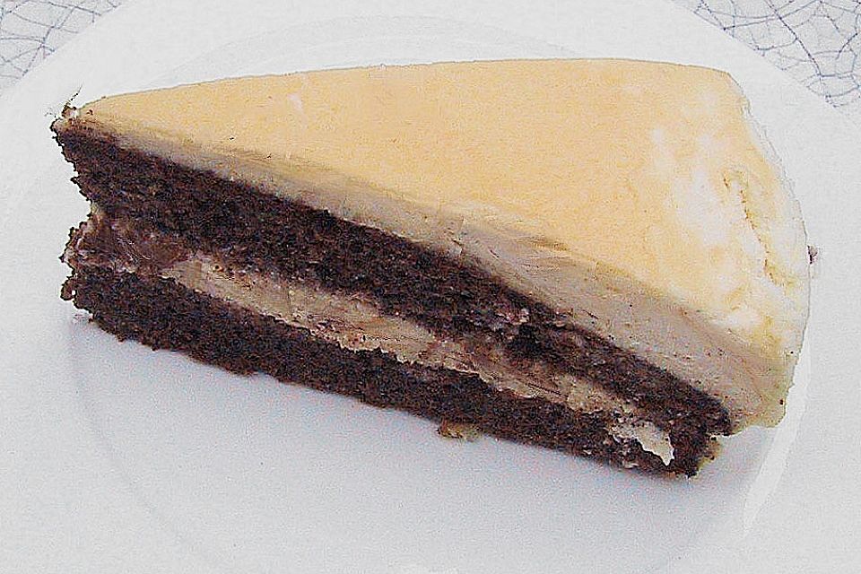 Eierlikörtorte mit Schokoboden