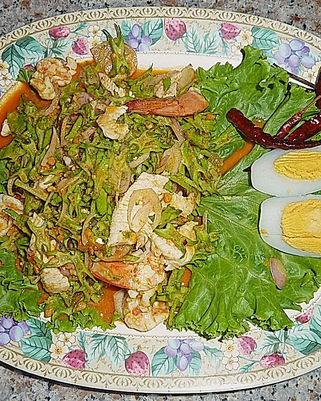 Yam Tua Puu – Thai Flügelbohnensalat mit Schweinehack und Garnelen