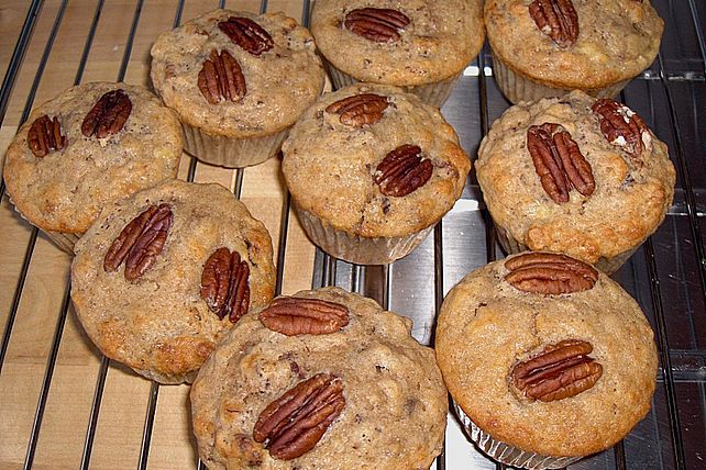 Pekannuss - Muffins mit Ahornsirup und Banane von claudel70| Chefkoch