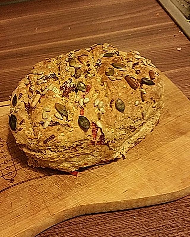 Chrissis Tomaten - Zwiebel - Brot mit Schnittlauch