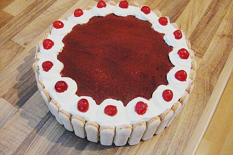 Kirsch - Tiramisu - Torte