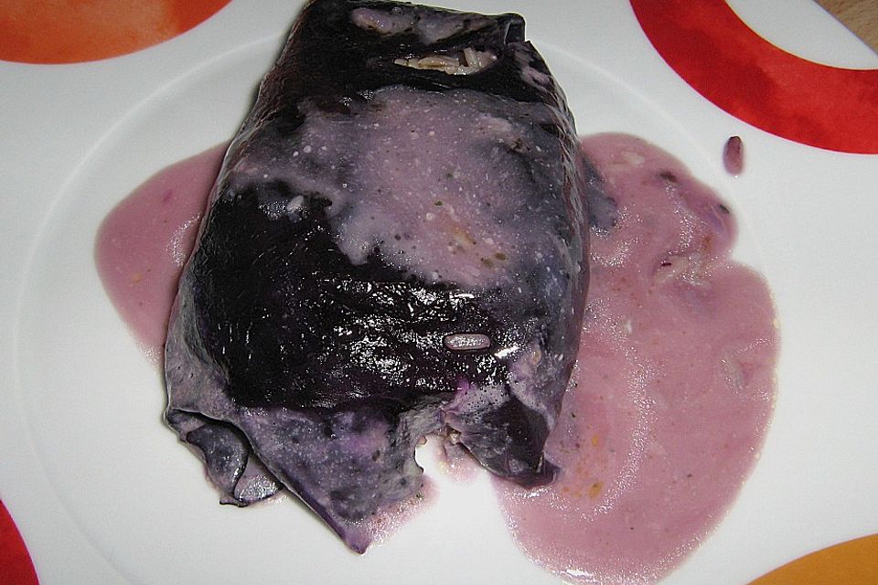 Rotkrautwickel gefüllt mit Naturreis und Hackfleisch