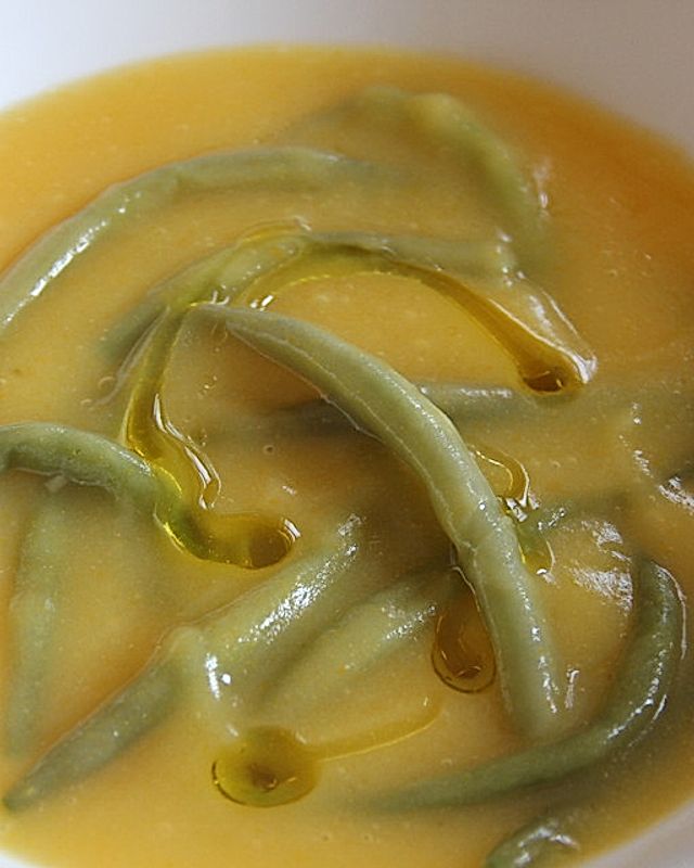Portugiesische grüne Bohnensuppe
