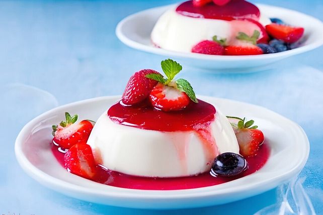 Original Panna Cotta - cremig & unwiderstehlich lecker Original Panna Cotta - cremig & unwiderstehlich lecker