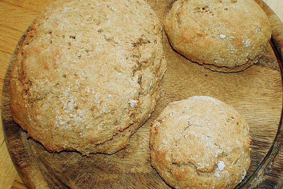 Buttermilch - Kümmel - Brot