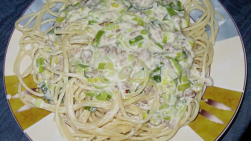 Spaghetti mit Käse-Hackfleisch-Sauce von heimwerkerkönig Spaghetti mit Käse-Hackfleisch-Sauce von heimwerkerkönig