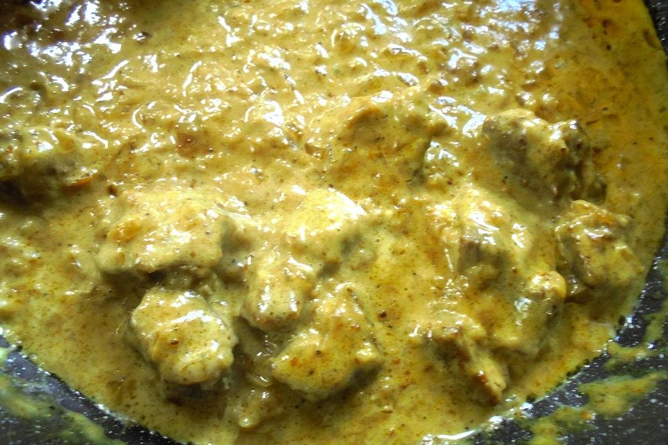 Kalbfleisch mit Curry