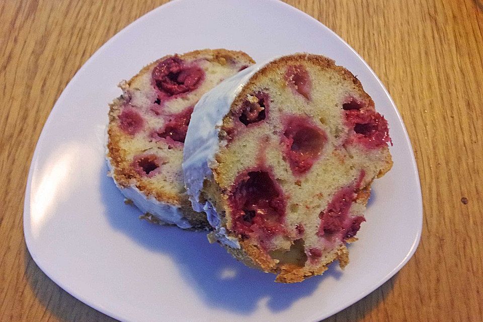 Himbeer Rührkuchen mit Schokoladenglasur